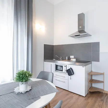 Gasthuis Tua - Centro & Ospedale 3*