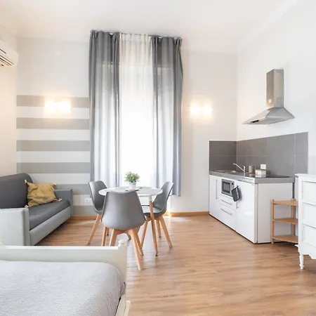 Tua - Centro & Ospedale ゲストハウス