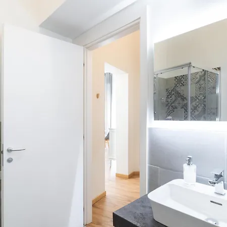 Tua - Centro & Ospedale Gasthuis 3*